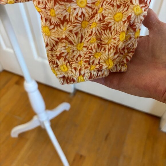 NWT Simply Southern Sunflower Print Long Sleeve Button Front Peplum Crop Top LG - Picture 5 of 11